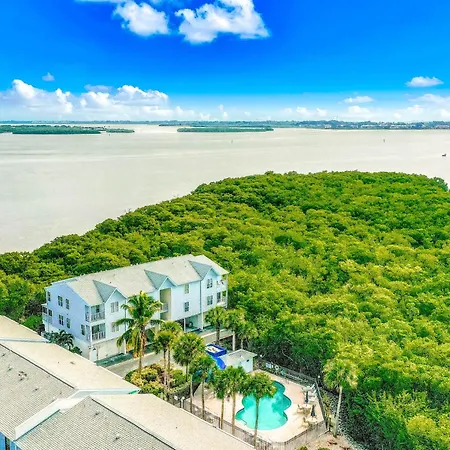 Mangrove Oasis Apartment